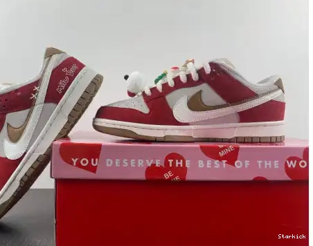 Green Brown Red 85 Low White Christmas SB DO9457-112 Dunk Nike 0504